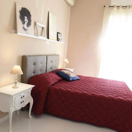 Evita House B&B Помпей Екстериор снимка